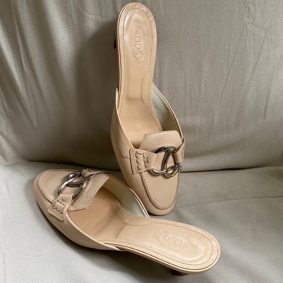 Tod’s Mules Vintage NWOT - Picture 2 of 6